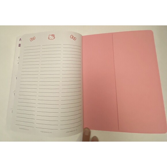 Hello Kitty And Friends 2025 17 Months Planner Calendar - Picture 5 of 5